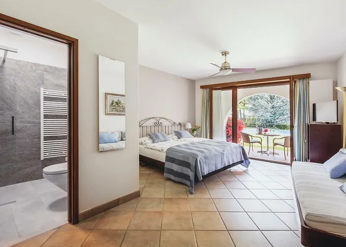 Garni Elena ゲストハウス