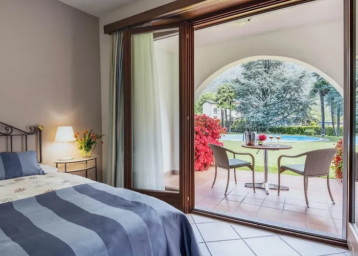 Garni Elena ロゾネ