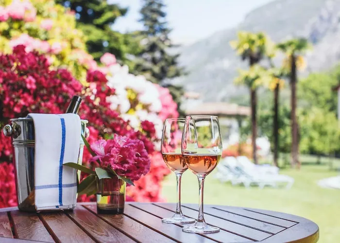 Garni Elena Πανσιόν