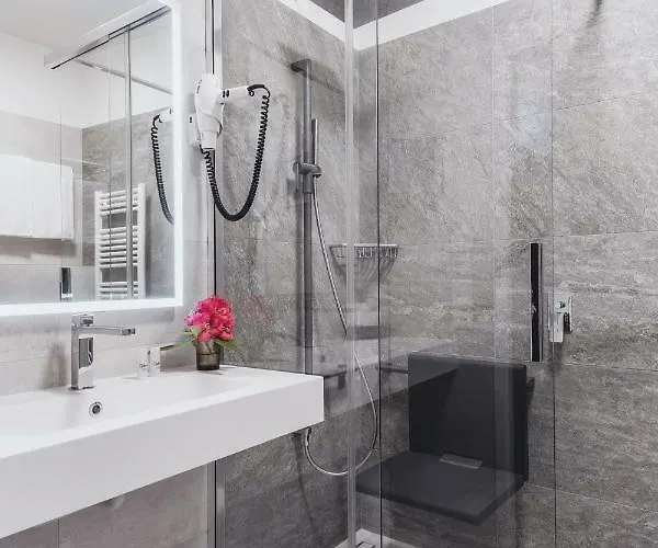 Garni Elena 3* Losone