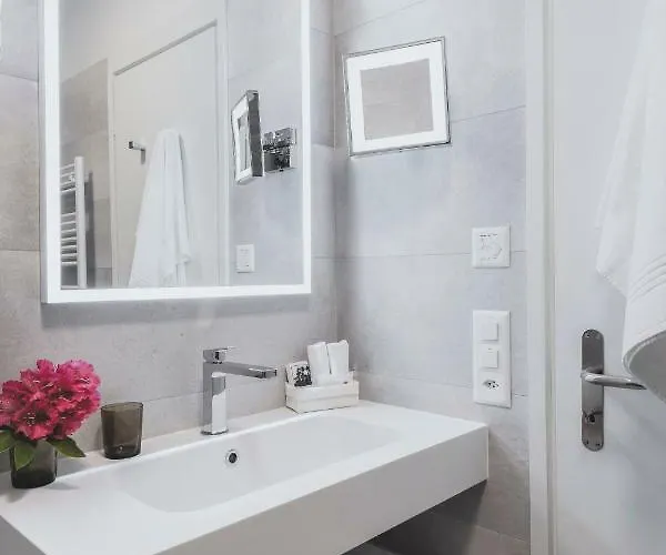 招待所 加尼艾琳娜酒店 3*